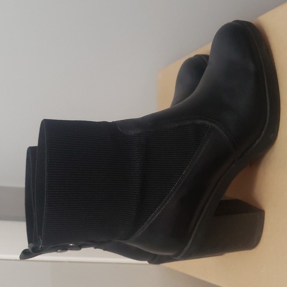 Booties - Picture 4 of 4